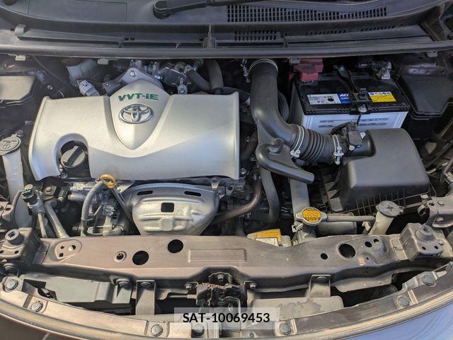 Toyota SIENTA 2016-02 7224980-25