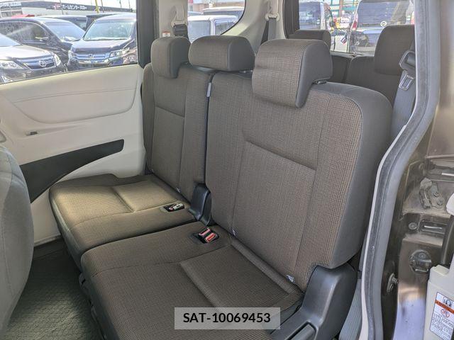 Toyota SIENTA 2016-02 7224980-3