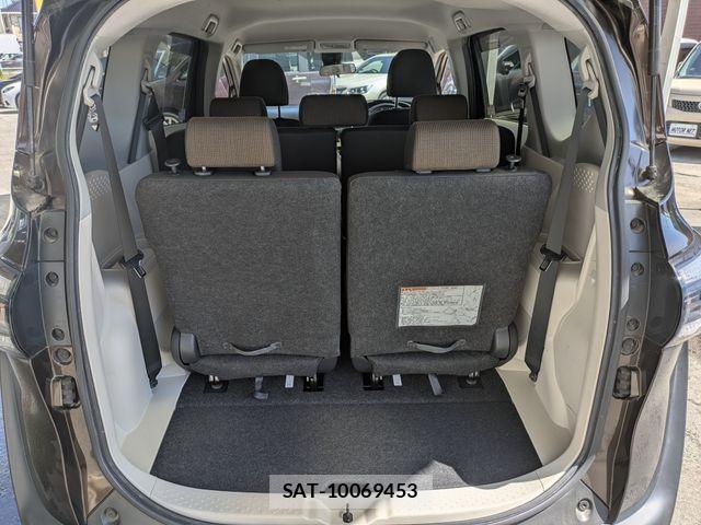Toyota SIENTA 2016-02 7224980-6