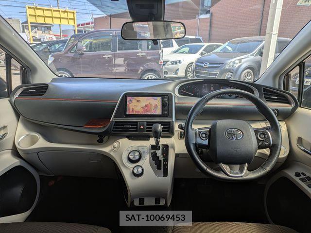 Toyota SIENTA 2016-02 7224980-8
