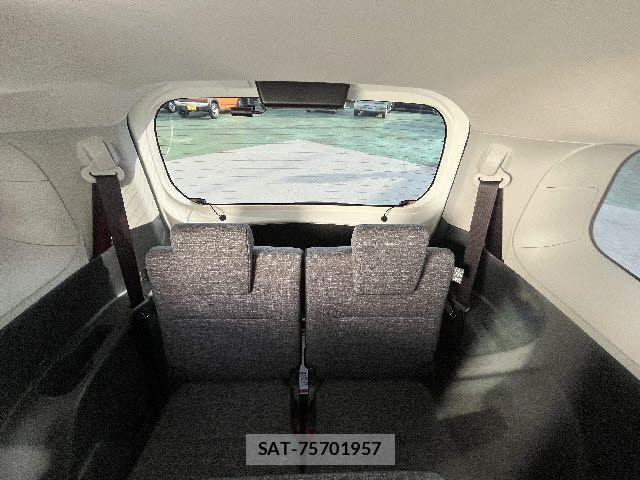 Toyota SIENTA 2022-10 7225013-21