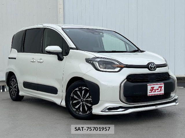 Toyota SIENTA 2022-10 7225013-6