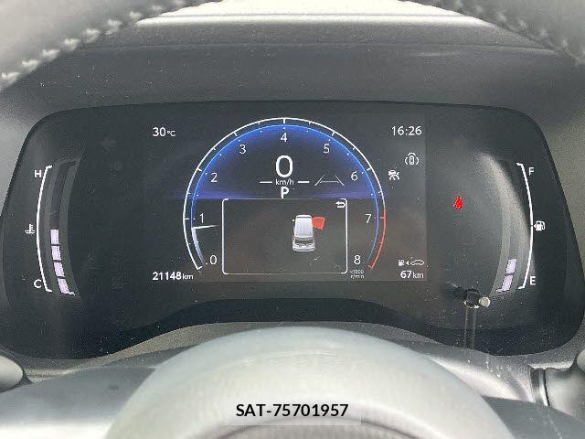 Toyota SIENTA 2022-10 7225013-7