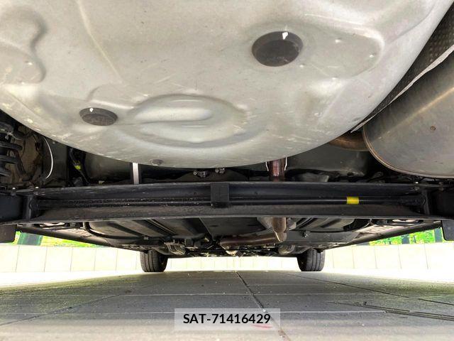 Toyota SIENTA 2019-10 7225002-18