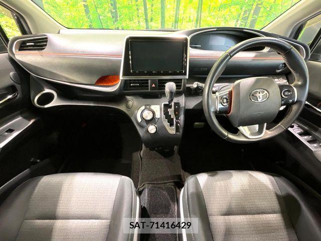 Toyota SIENTA 2019-10 7225002-1