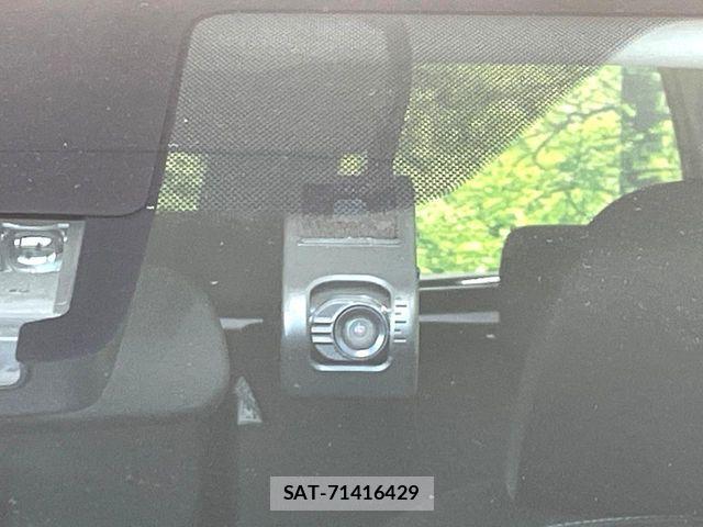 Toyota SIENTA 2019-10 7225002-6