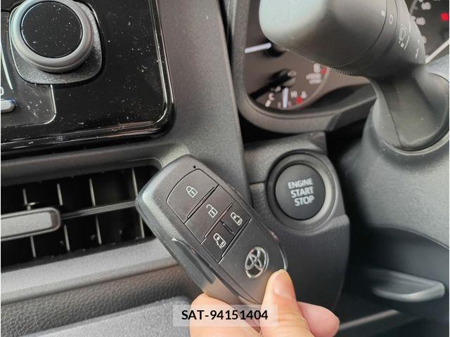 Toyota SIENTA 2026-01 7225031-13