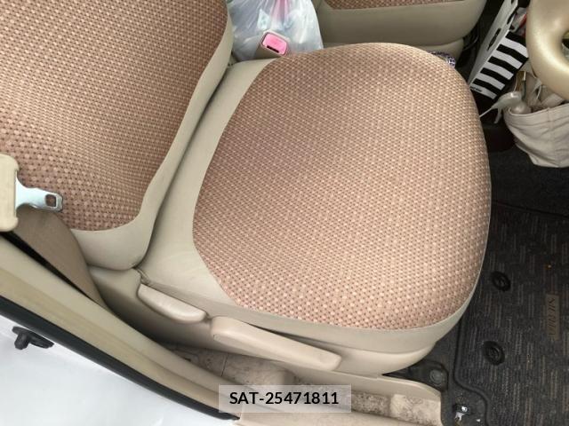 Toyota SIENTA 2014-03 7224968-9