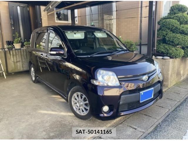 Toyota SIENTA 2013-07 7224969-1