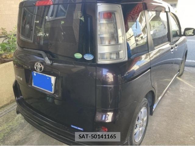 Toyota SIENTA 2013-07 7224969-2