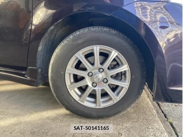 Toyota SIENTA 2013-07 7224969-5