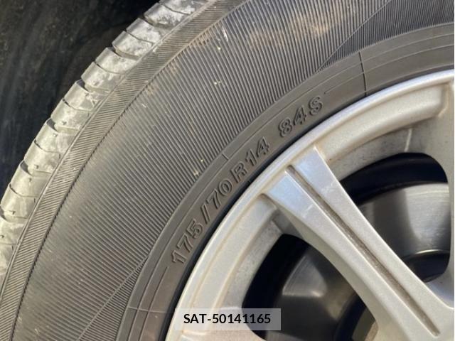 Toyota SIENTA 2013-07 7224969-6