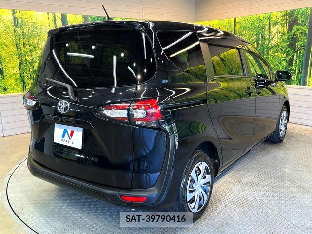 Toyota SIENTA 2019-09 7225001-16