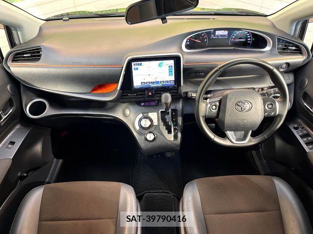 Toyota SIENTA 2019-09 7225001-1