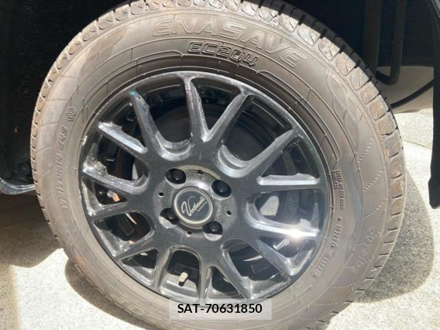 Toyota SIENTA 2014-03 7224971-12