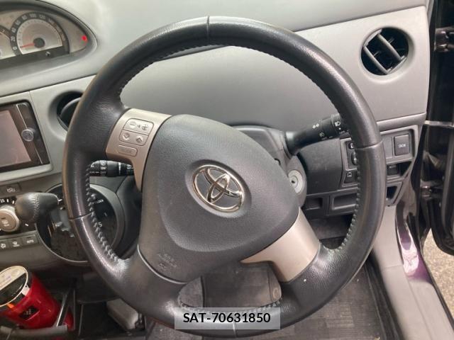 Toyota SIENTA 2014-03 7224971-17