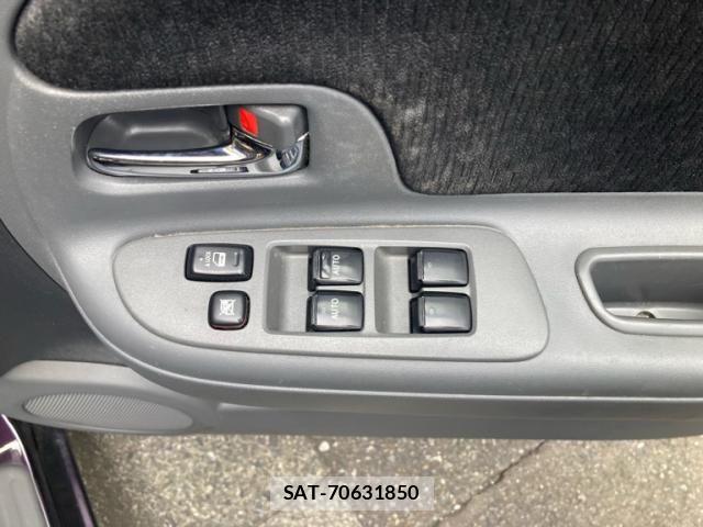 Toyota SIENTA 2014-03 7224971-26
