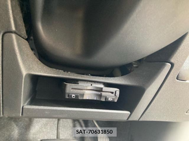 Toyota SIENTA 2014-03 7224971-27