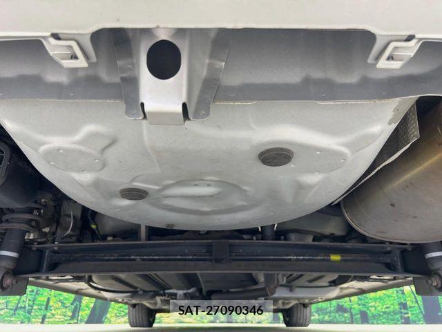 Toyota SIENTA 2015-08 7224973-19