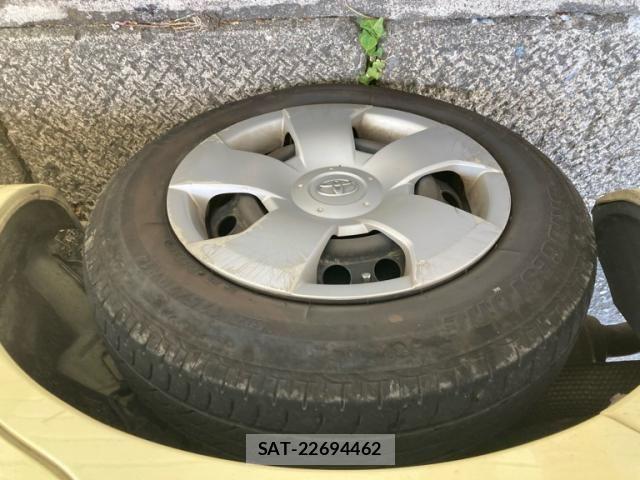 Toyota SIENTA 2008-04 7224957-6