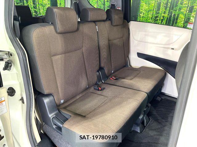Toyota SIENTA 2016-12 7224992-7