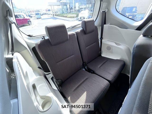 Toyota SIENTA 2016-10 7224994-9