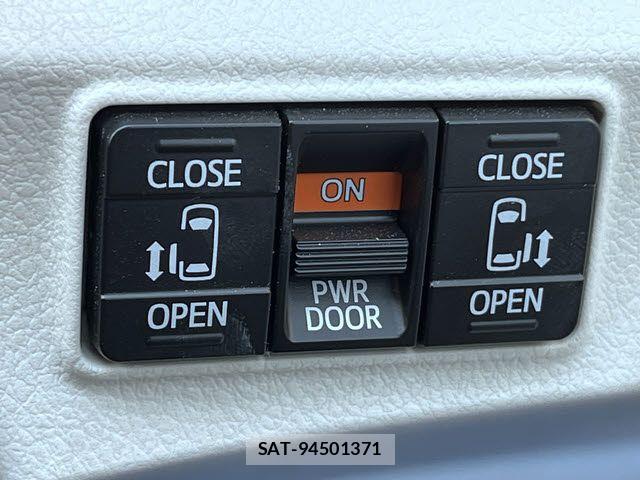 Toyota SIENTA 2016-10 7224994-11