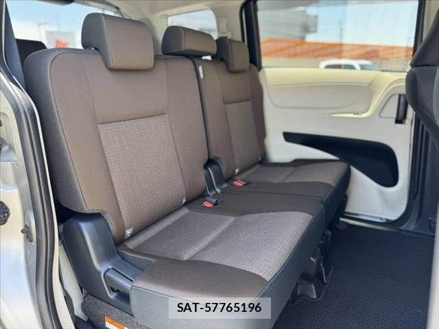 Toyota SIENTA 2018-09 7224996-18