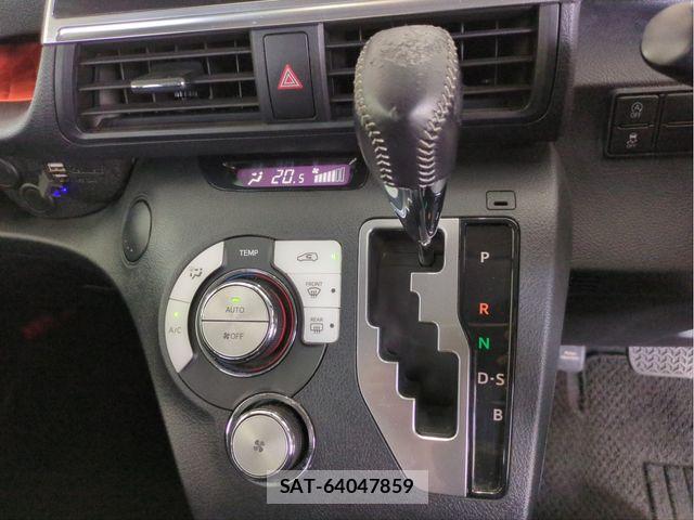Toyota SIENTA 2017-05 7224993-10