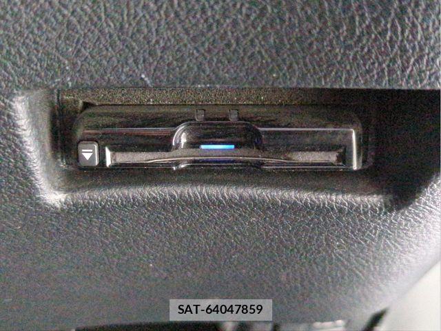 Toyota SIENTA 2017-05 7224993-13