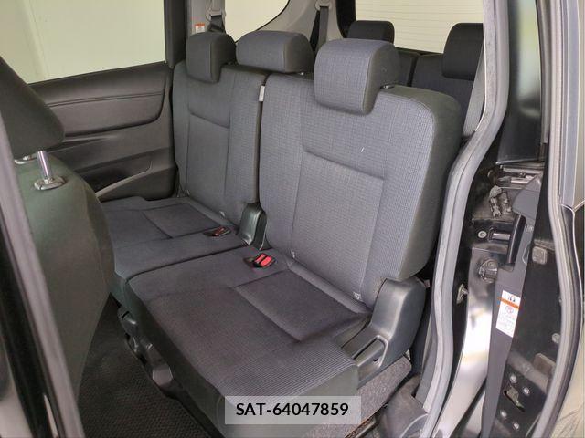 Toyota SIENTA 2017-05 7224993-4