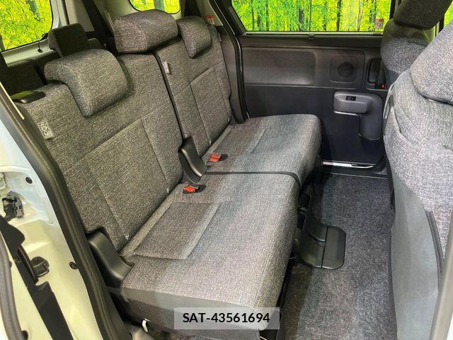 Toyota SIENTA 2025-04 7225021-8