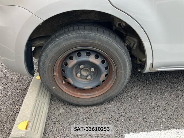 Toyota SIENTA 2010-03 7224965-9