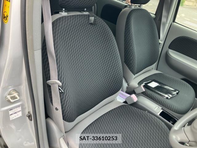Toyota SIENTA 2010-03 7224965-11