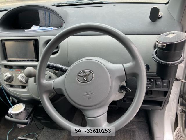 Toyota SIENTA 2010-03 7224965-14