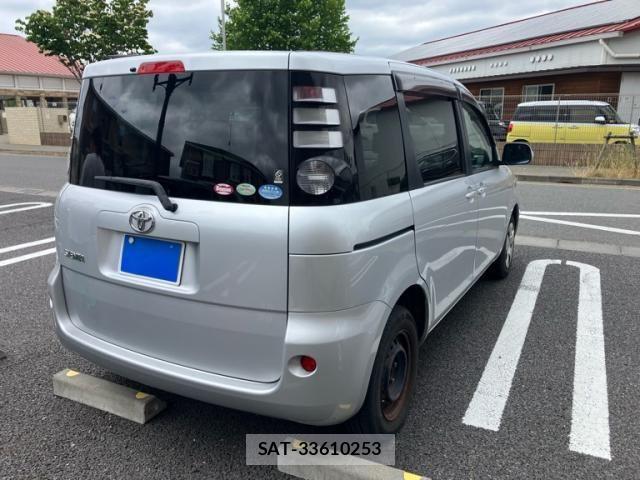Toyota SIENTA 2010-03 7224965-3