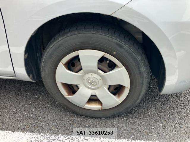 Toyota SIENTA 2010-03 7224965-8