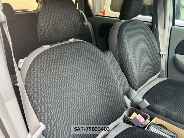 Toyota SIENTA 2010-06 7224963-13