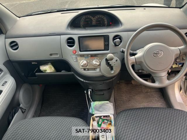 Toyota SIENTA 2010-06 7224963-18