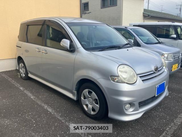 Toyota SIENTA 2010-06 7224963-2