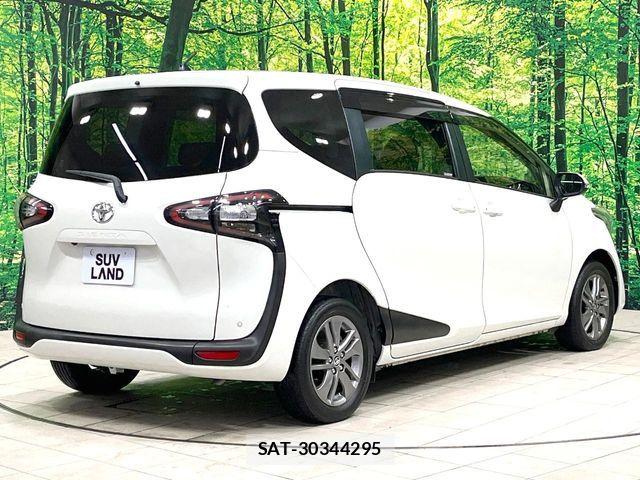 Toyota SIENTA 2016-09 7224989-16