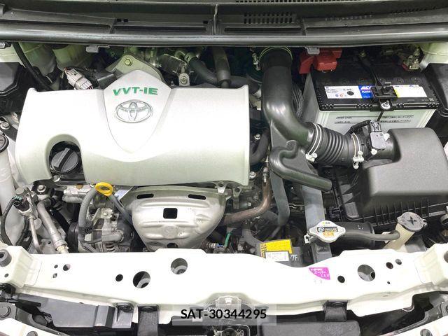 Toyota SIENTA 2016-09 7224989-17