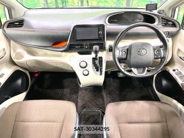 Toyota SIENTA 2016-09 7224989-1