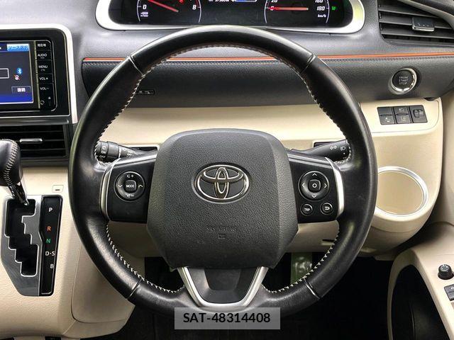 Toyota SIENTA 2016-05 7224977-11