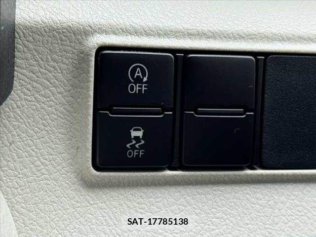 Toyota SIENTA 2016-05 7224979-24