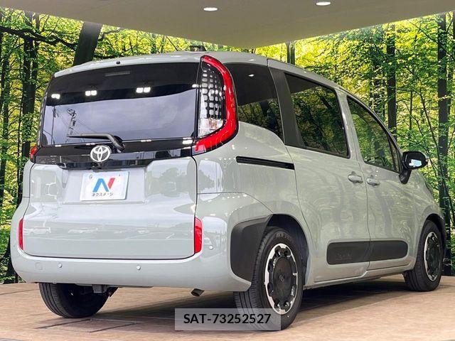 Toyota SIENTA 2022-12 7225014-17