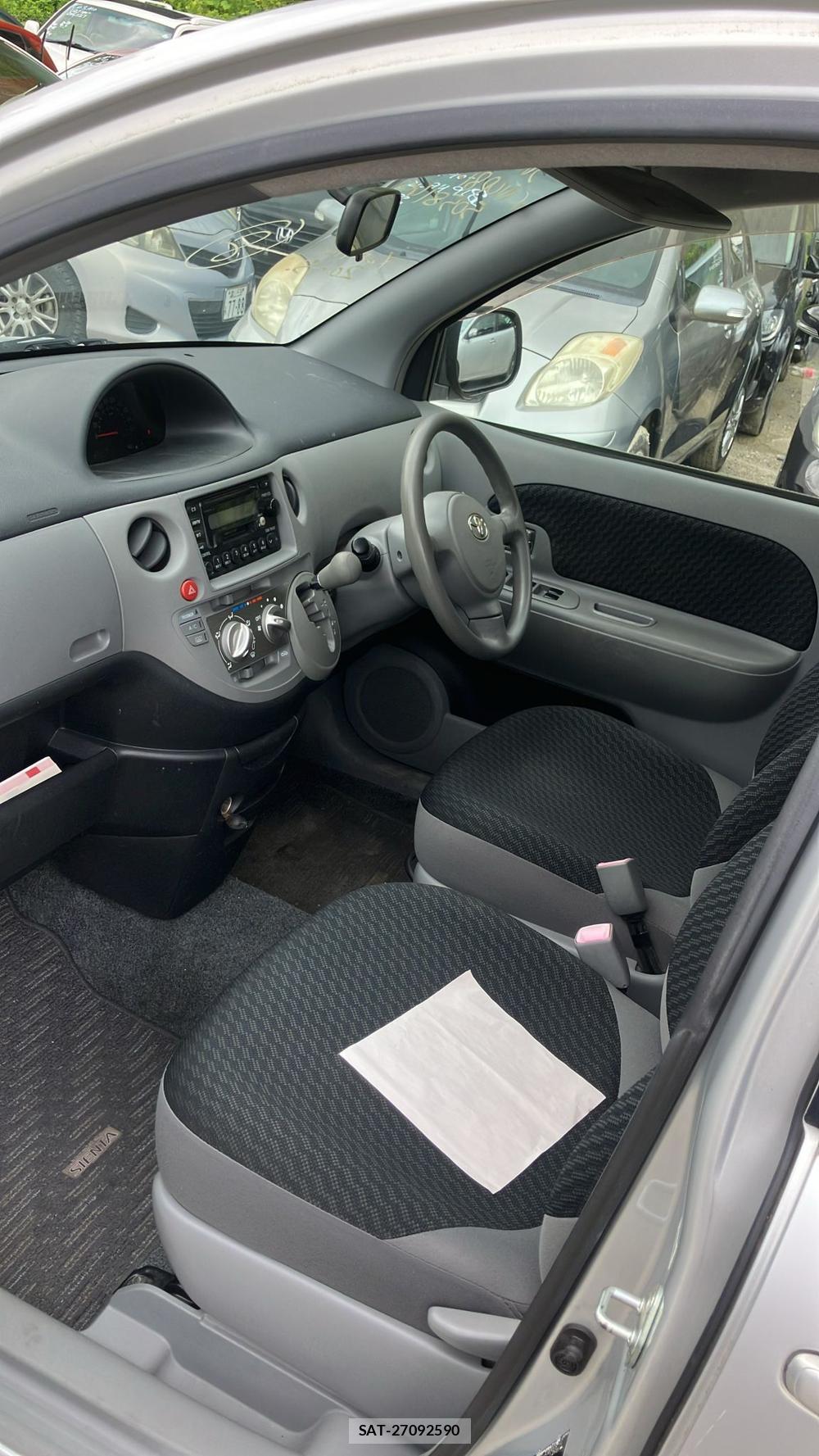 Toyota SIENTA 2008 6848845-10