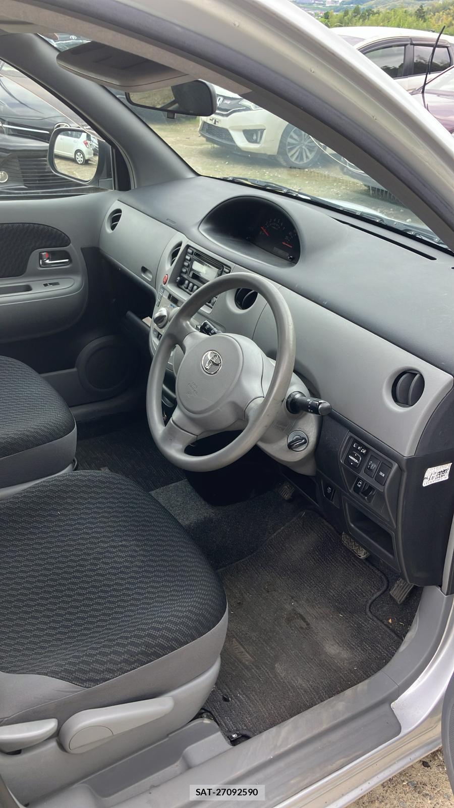 Toyota SIENTA 2008 6848845-11
