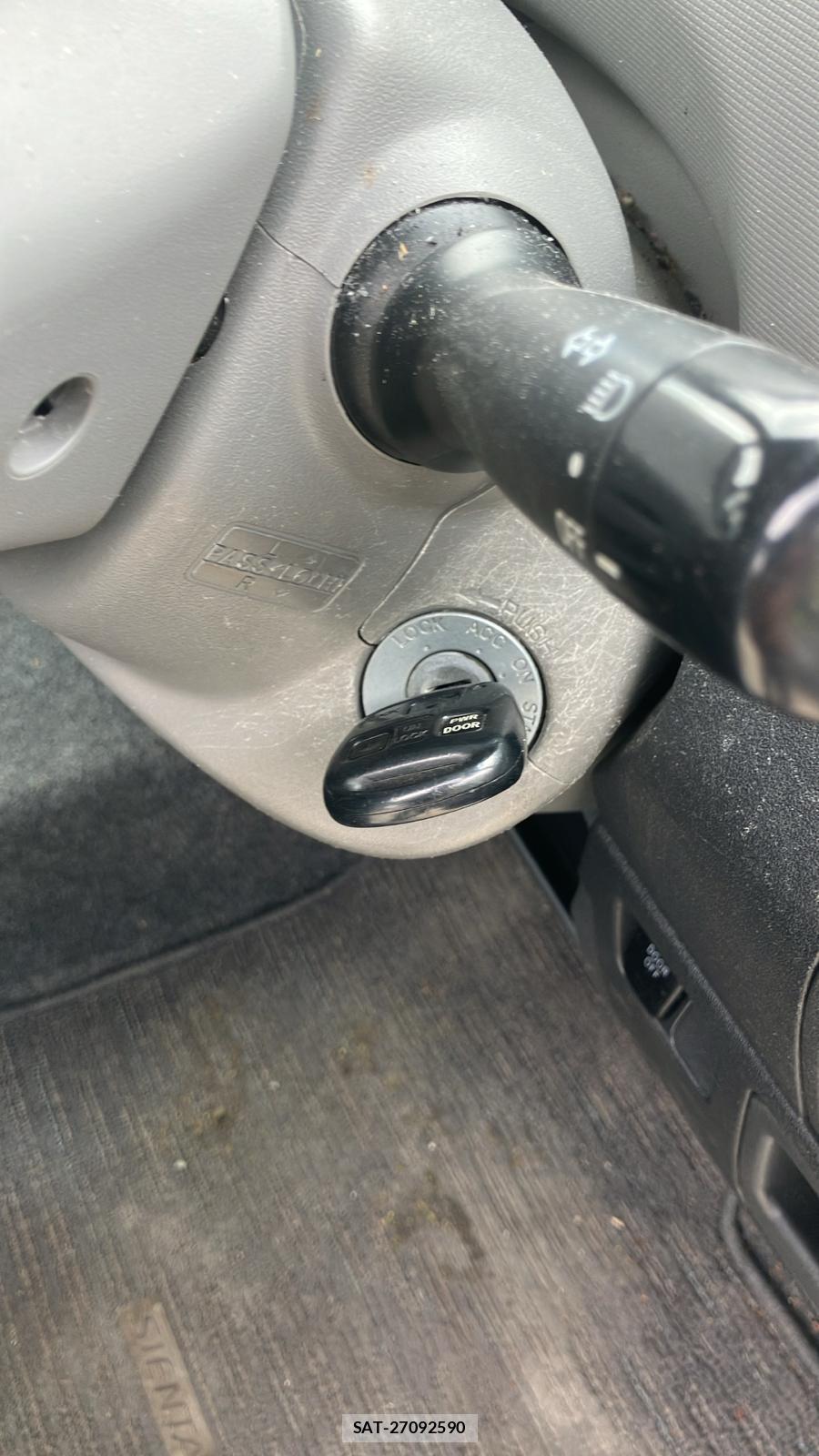 Toyota SIENTA 2008 6848845-14
