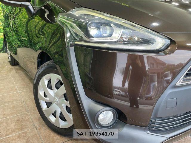 Toyota SIENTA 2016-05 7252301-12